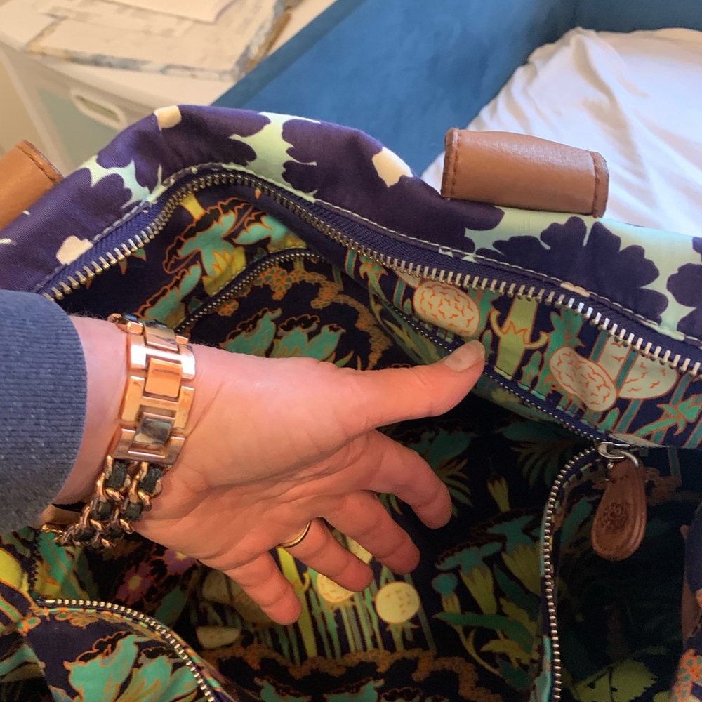 Weekender Bag - Picture 9 of 13